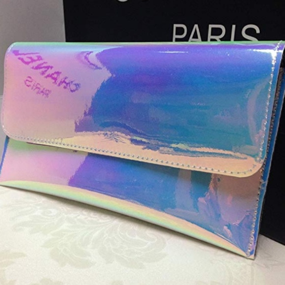 Handbags - Holographic clutch super cute♡